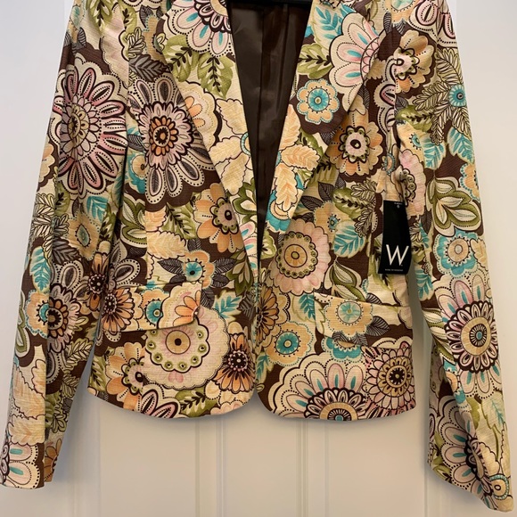 Jacket - Picture 1 of 5